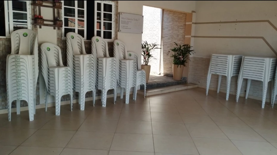 Foto 1:  — JB Locações Aluguel de Mesas e Cadeiras